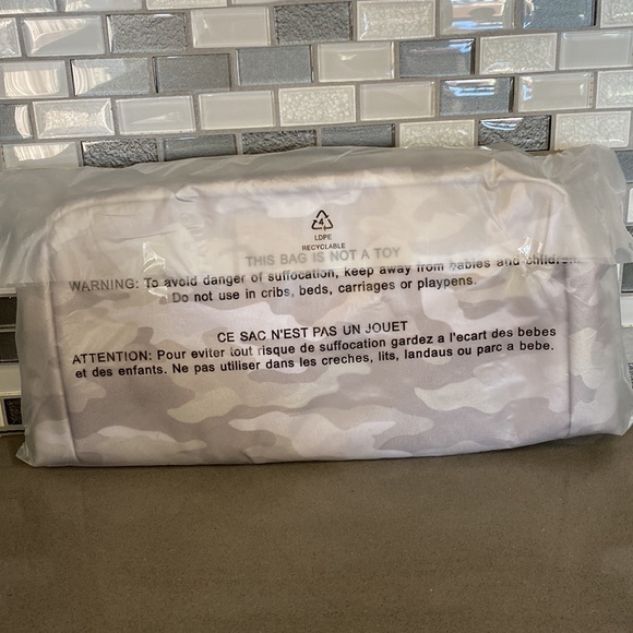 Victoria’s Secret PINK Convertible Backpack Tote - Double Platinum Camo - Picture 12 of 15